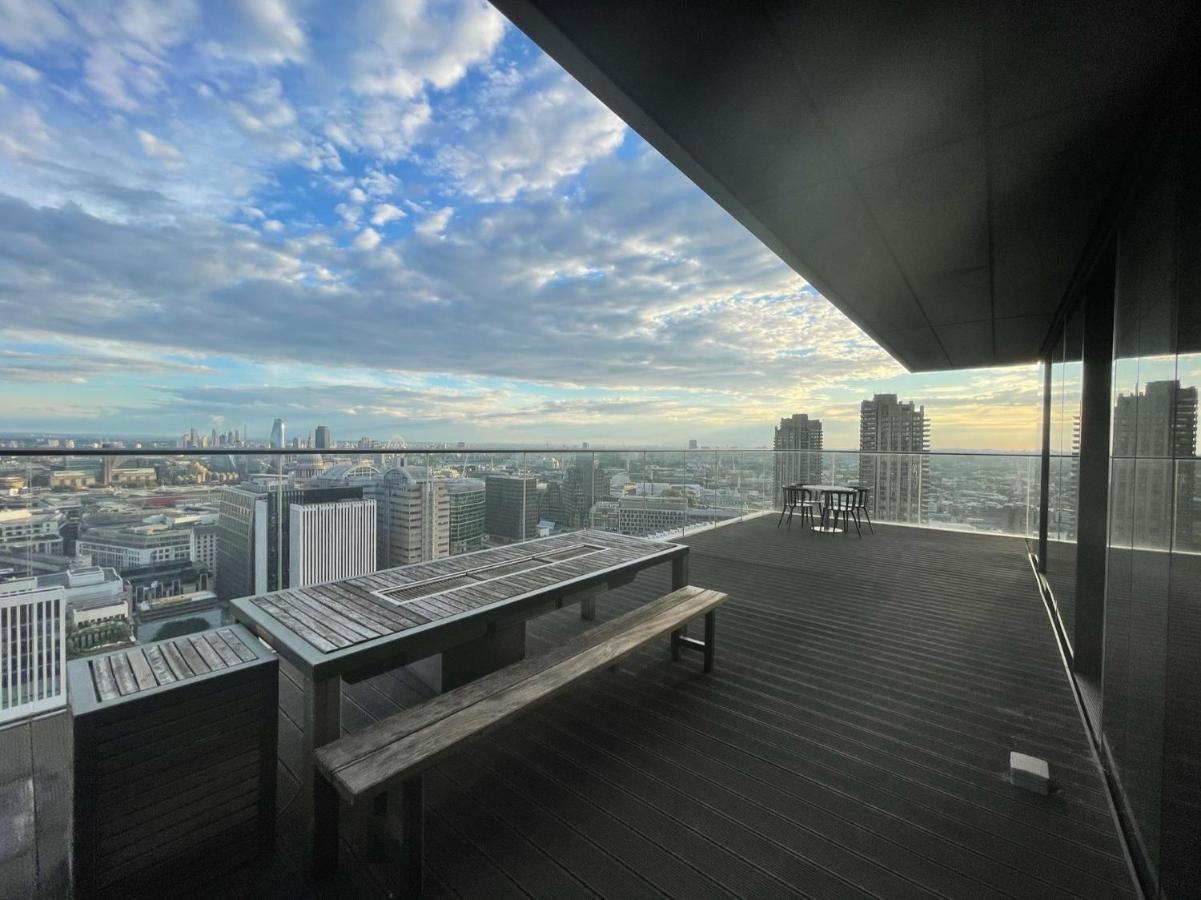 One Bedroom In Luxury Apartment On 30Th Floor In Central London With Breathtaking Skyline View Of Major Landmarks In 런던 외부 사진